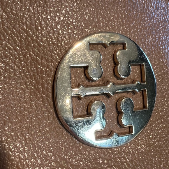Tory Burch leather crossbody foldover bag in camel - Picture 10 of 16